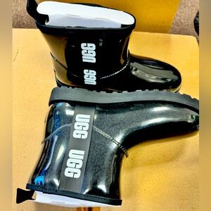 Uggs Classic Clear mini boots